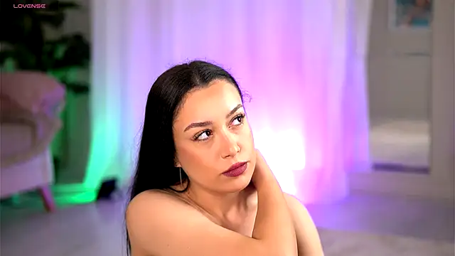 LaraCullen online show from 12-20-25, 07:32