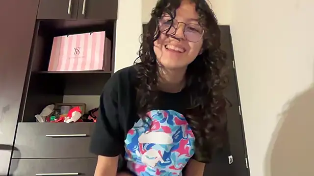 Alicatcua  online show from 02-28-26, 02:56