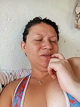 Kattiaa bk1 online show from 12-17-25, 06:58