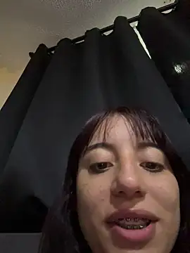 Snapshot of Mia_fiire chatting on 06-15-26, 05:09 Mia fiire online show from 06-15-26, 05:09