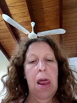 Snapshot of nikiarg chatting on 04-06-26, 09:05 nikiarg online show from 04-06-26, 09:05