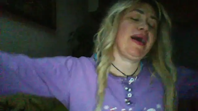 ClaireShannon online show from 01-13-26, 04:23