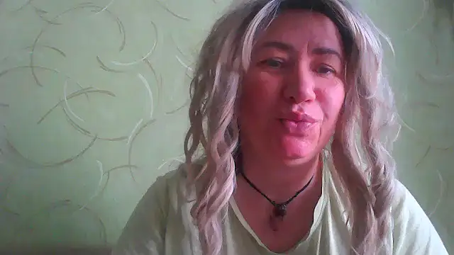 ClaireShannon online show from 04-15-26, 08:32