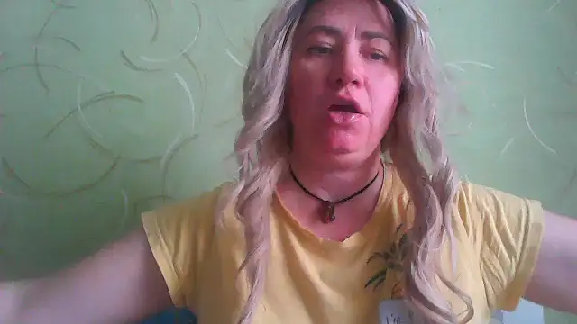 ClaireShannon online show from 04-28-26, 08:41