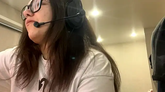 KerriMcbreen online show from 12-01-25, 03:55