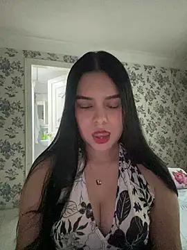 Snapshot of sweet_ruby_ chatting on 05-25-26, 01:22 sweet ruby online show from 05-25-26, 01:22