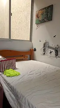 Emma Everett online show from 01-10-26, 01:35