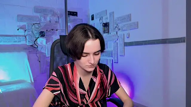 KateWillows online show from 12-03-25, 12:14