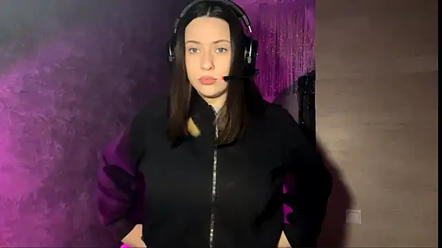 AngeliqueSulima online show from 12-21-25, 03:41