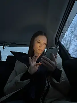 ZaraHill online show from 01-10-26, 02:46