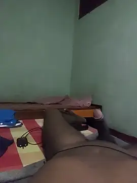 Noughty Queen online show from 12-16-25, 07:41