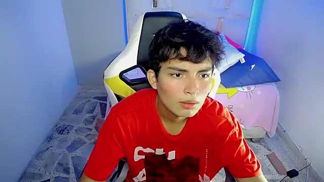 Green XoX online show from 01-15-26, 01:48