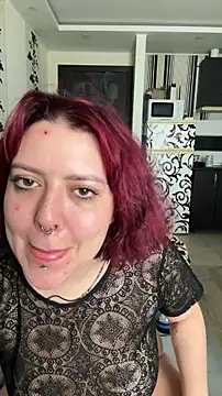 Snapshot of MurrbyAliceMoore chatting on 12-04-25, 10:18 MurrbyAliceMoore online show from 12-04-25, 10:18