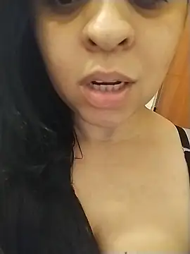 Snapshot of hirla chatting on 06-22-26, 10:40 hirla online show from 06-22-26, 10:40