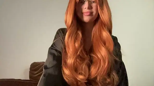 EliseMeadow online show from 12-17-25, 07:25