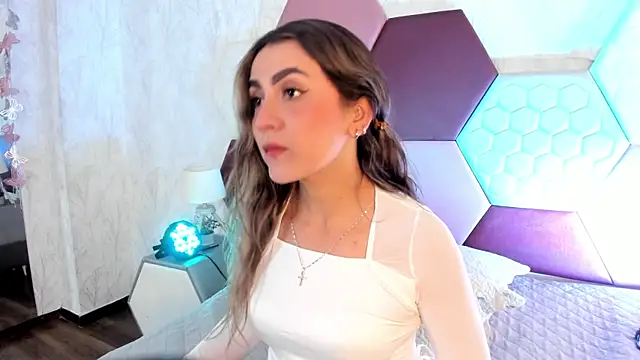 Snapshot of AriaRous chatting on 01-10-26, 03:47 AriaRous online show from 01-10-26, 03:47