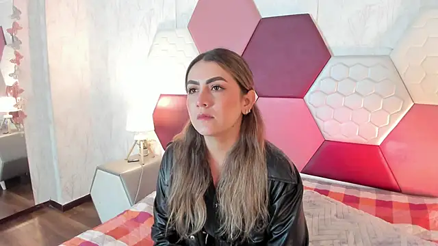 Snapshot of AriaRous chatting on 02-09-26, 08:13 AriaRous online show from 02-09-26, 08:13