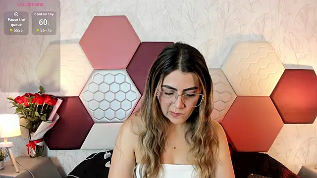 Snapshot of AriaRous chatting on 03-02-26, 04:14 AriaRous online show from 03-02-26, 04:14