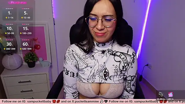 Snapshot of Sampuckettbaby chatting on 03-08-25, 03:39 Sampuckettbaby online show from 03-08-25, 03:39