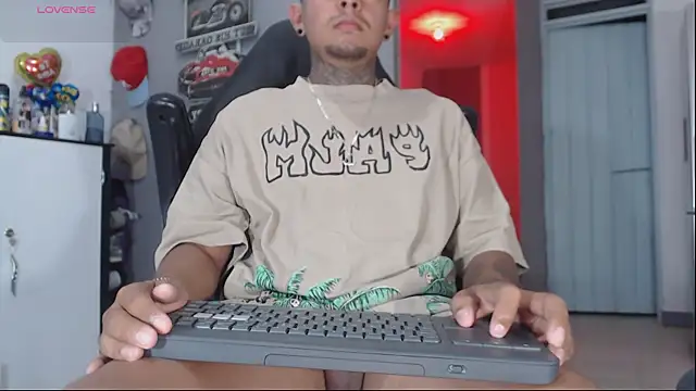 BASTIAN NICOLAS  online show from 06-30-26, 04:08