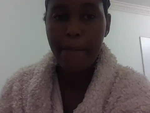 Snapshot of naughty_horny_bitch chatting on 12-20-25, 05:36 naughty horny bitch online show from 12-20-25, 05:36