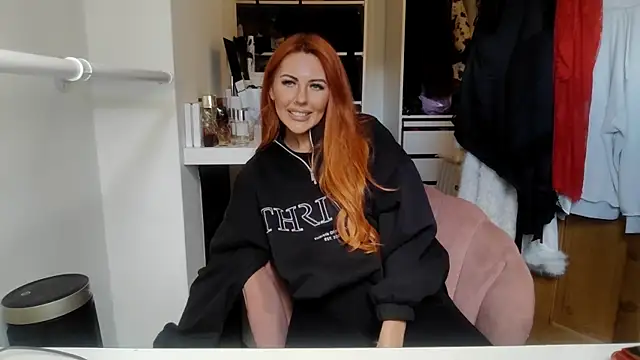 Emberreignedit online show from 03-25-26, 12:00