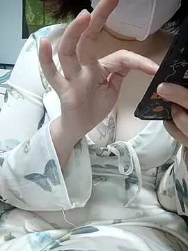 miniiceyya online show from 03-11-26, 04:35