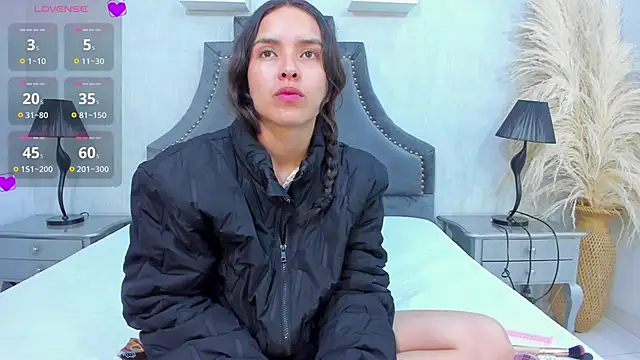 Cherrybombs  online show from 12-20-25, 01:07