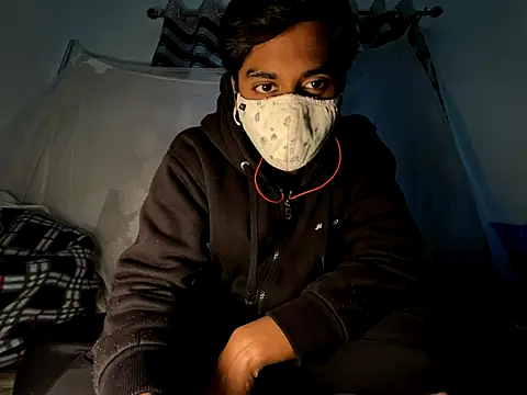 hunterboy2001 online show from 12-05-25, 08:12