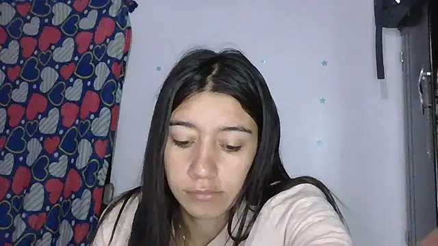 Snapshot of TaylorLove- chatting on 12-01-25, 10:09 TaylorLove- online show from 12-01-25, 10:09