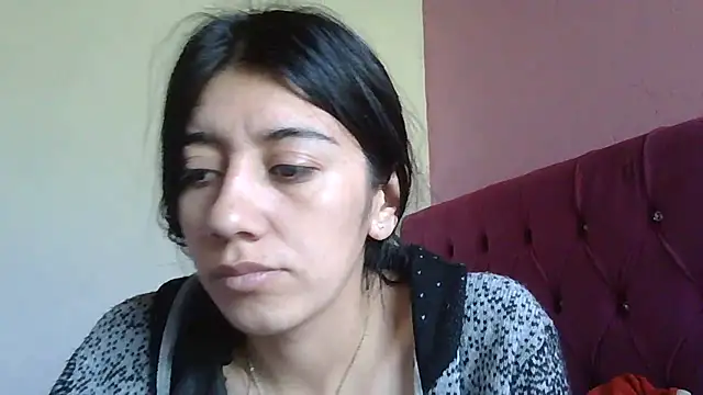 Snapshot of TaylorLove- chatting on 12-21-25, 01:07 TaylorLove- online show from 12-21-25, 01:07