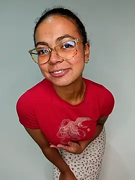   VioletaHeaven   online show from 12-16-25, 11:37