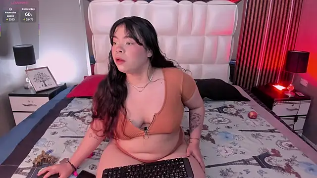 xCharlotte 20 online show from 02-07-26, 08:45