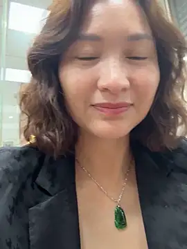 A-ZJunn online show from 04-28-26, 03:33