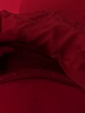 Snapshot of MODEL-ACCOUNT chatting on 11-30-25, 11:47 MODEL-ACCOUNT online show from 11-30-25, 11:47