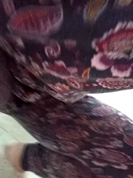 gatitachula93 online show from 04-11-26, 07:18