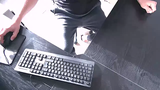 TRESBONNEBITE online show from 02-12-26, 03:07