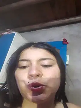 Snapshot of Estefanny_Lolyy chatting on 05-22-26, 03:24 Estefanny Lolyy online show from 05-22-26, 03:24