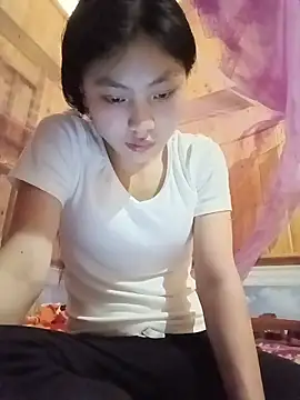 Hilary-123 online show from 05-18-26, 04:51