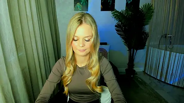 Snapshot of MidnighteAura chatting on 05-30-26, 11:40 MidnighteAura online show from 05-30-26, 11:40