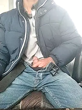 Snapshot of kral4531 chatting on 12-04-25, 05:17 kral4531 online show from 12-04-25, 05:17