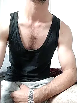 Snapshot of kral4531 chatting on 12-16-25, 04:23 kral4531 online show from 12-16-25, 04:23