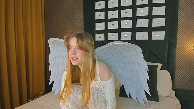 Victori Fox online show from 02-15-26, 12:29