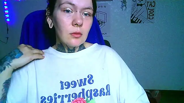 Snapshot of Brbrwioioufkj chatting on 12-04-25, 05:17 Brbrwioioufkj online show from 12-04-25, 05:17