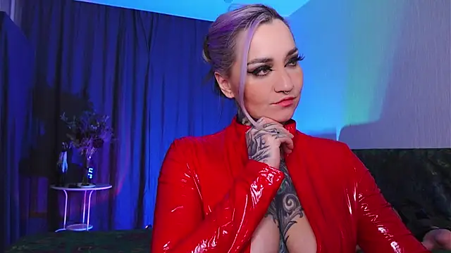 Snapshot of MistressDarkSindel chatting on 12-14-25, 05:07 MistressDarkSindel online show from 12-14-25, 05:07