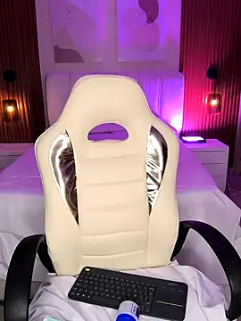 Miss dare online show from 12-19-25, 10:22