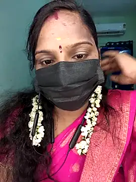 Snapshot of Tamil_Pallavi chatting on 05-07-26, 04:56 Tamil Pallavi online show from 05-07-26, 04:56