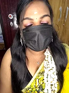 Snapshot of Tamil_Shara chatting on 04-18-26, 07:58 Tamil Shara online show from 04-18-26, 07:58