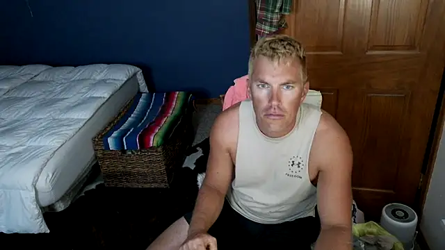 Snapshot of SpunRedneck chatting on 08-08-26, 12:57 SpunRedneck online show from 08-08-26, 12:57