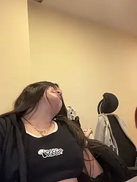 Camila Duarte2 online show from 04-15-26, 07:58